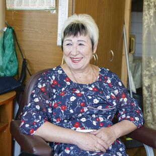 Волшебницы у зеркала