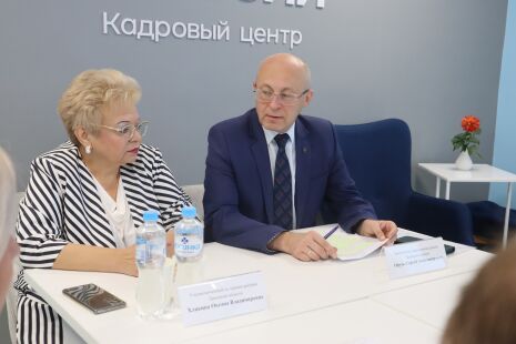 Уполномочена помогать