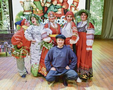 Белая берёза под моим ДК
