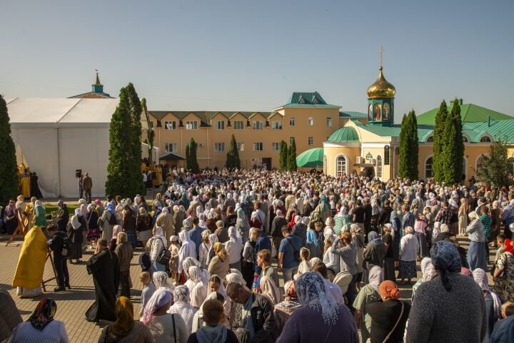Путь и шествие к чудотворцу 