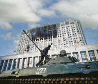 «Под обстрелом мы пели песни»